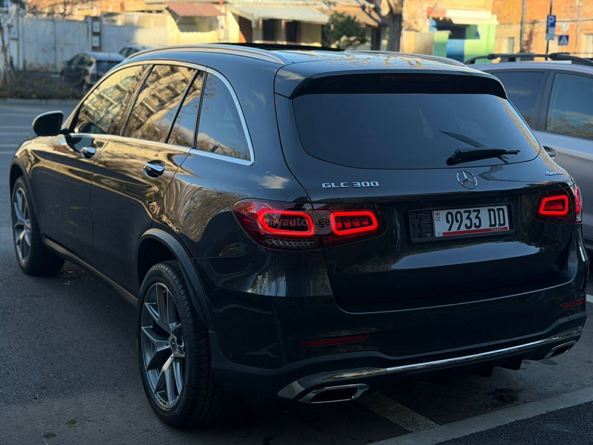 Mercedes-Benz GLC 350 2022 — photo 2