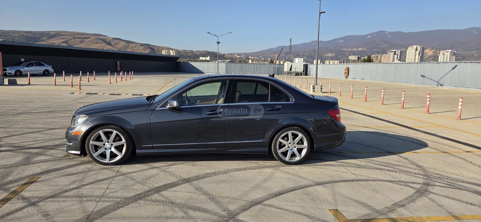 Mercedes-Benz C 300 2012 — photo 2