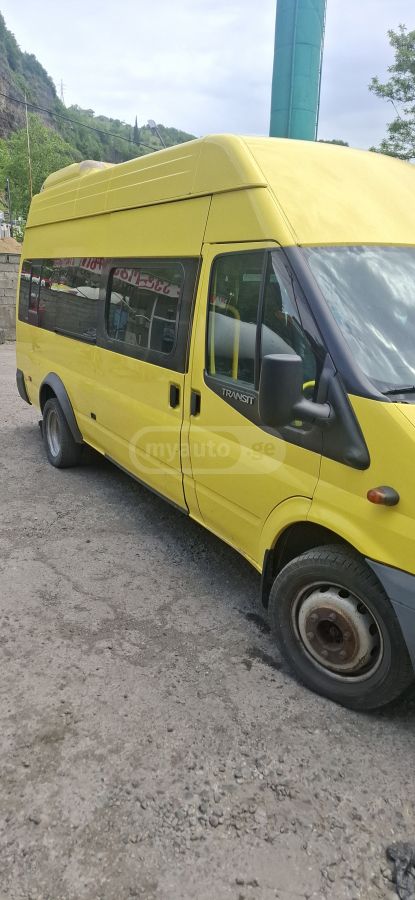 Ford Transit 2011 — photo 2