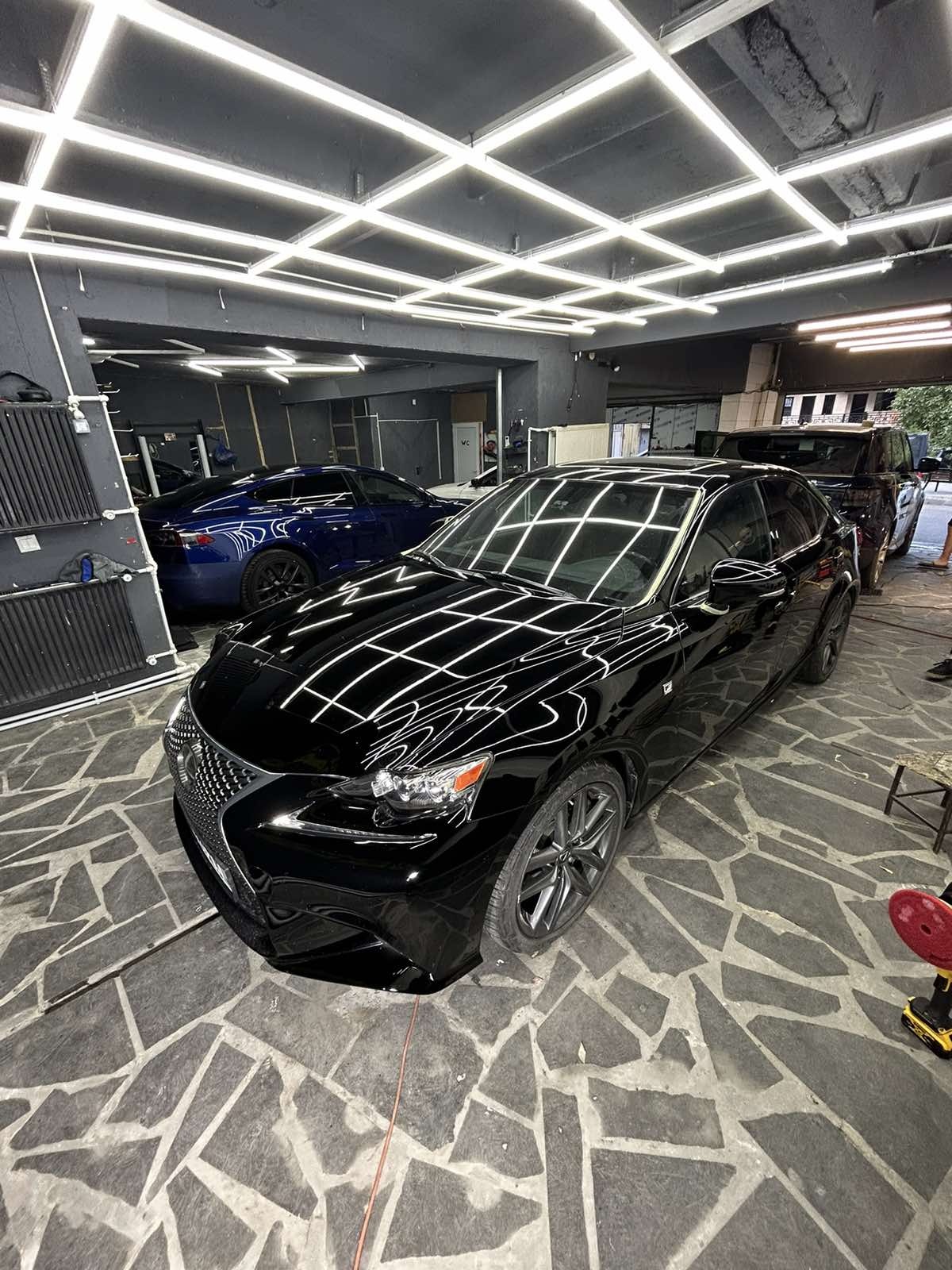 Lexus IS 350 2014 — photo 2