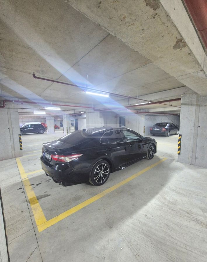 Toyota Camry 2020 — photo 2