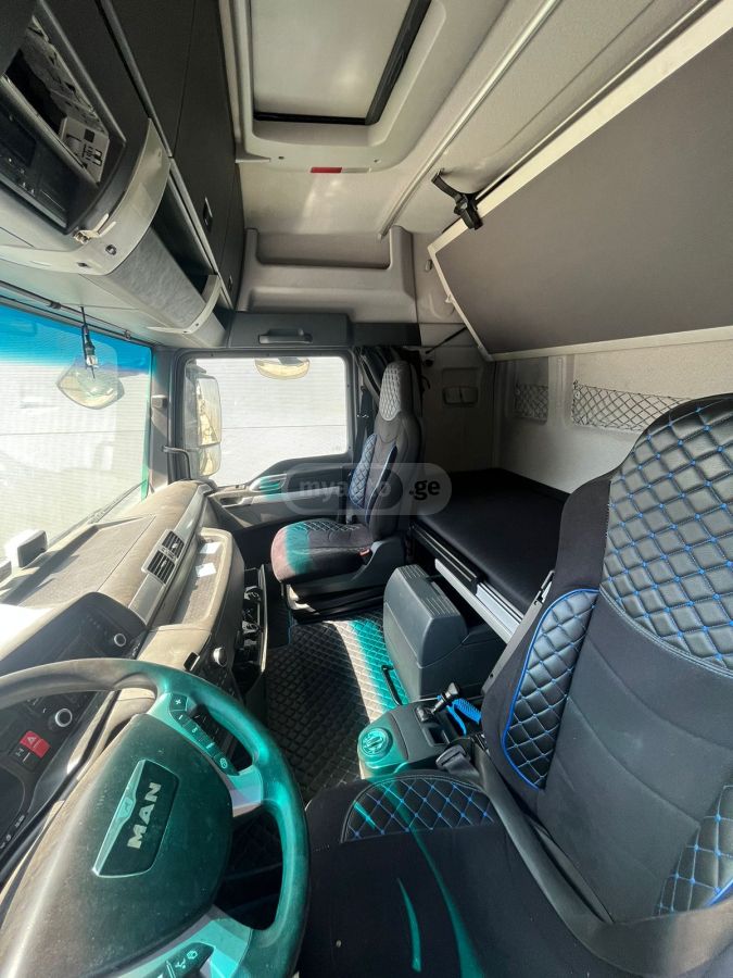 Isuzu TGX 2015 — photo 2