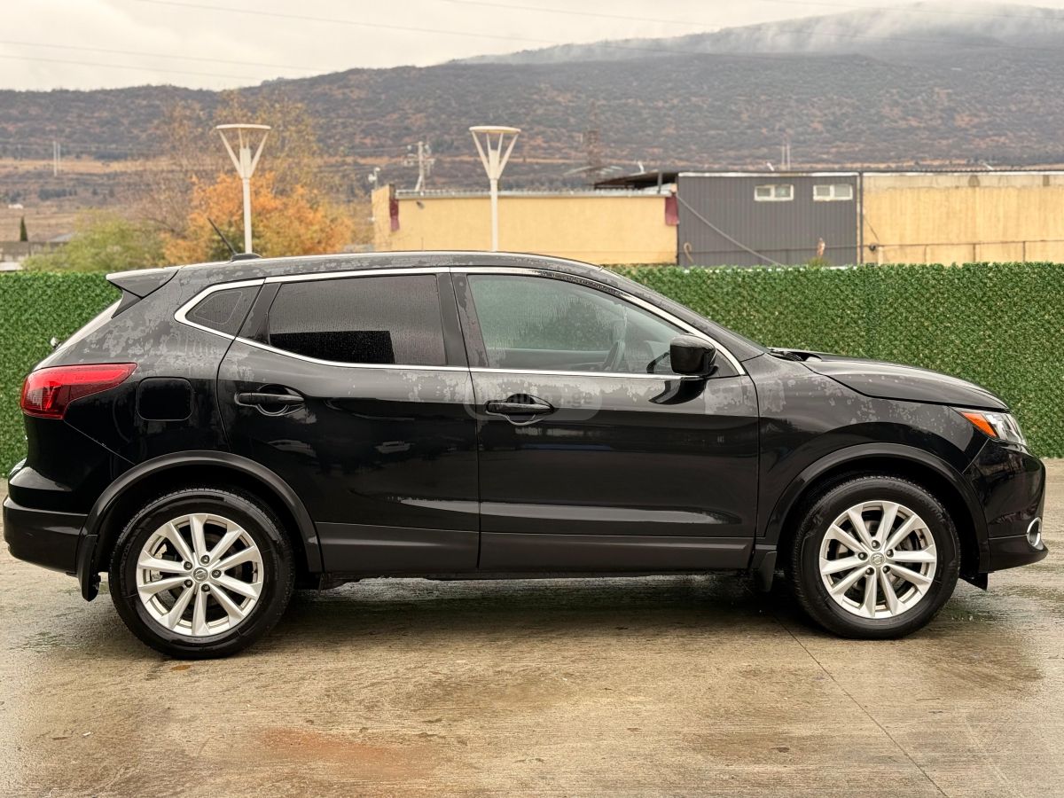 Nissan Rogue 2017 — photo 2