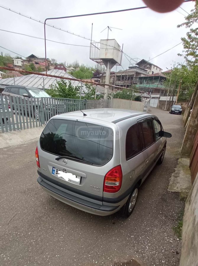 Opel Zafira 2003 — photo 2