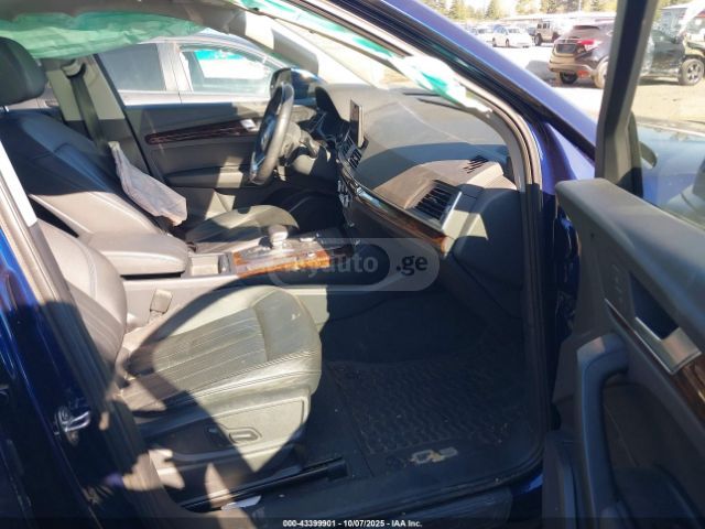 Audi Q5 2018 — photo 2
