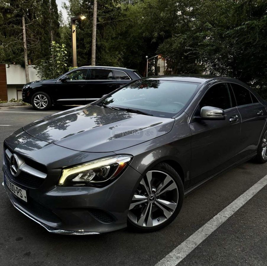 Mercedes-Benz GLA 250 2018 — photo 2