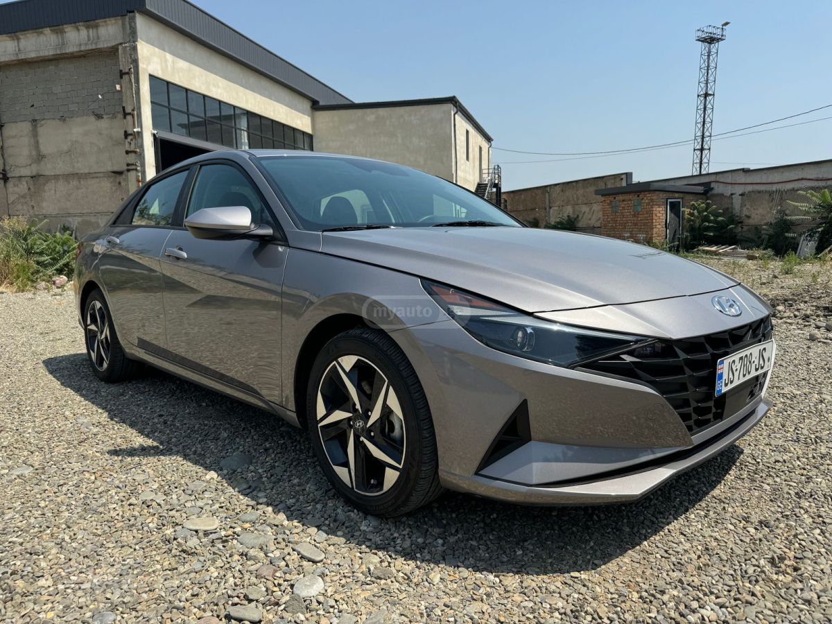 Hyundai Elantra 2023 — photo 2