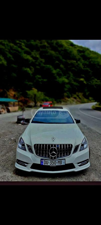 Mercedes-Benz E 350 2010 — photo 2
