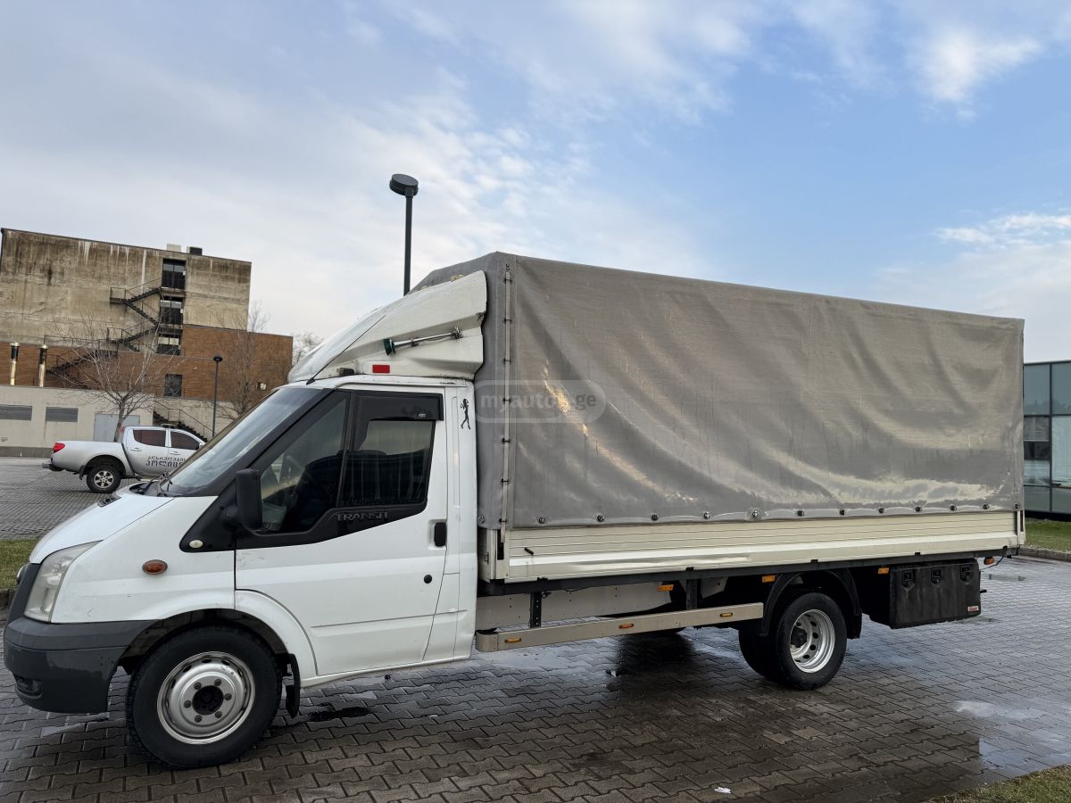 Ford Transit 2009 — photo 2