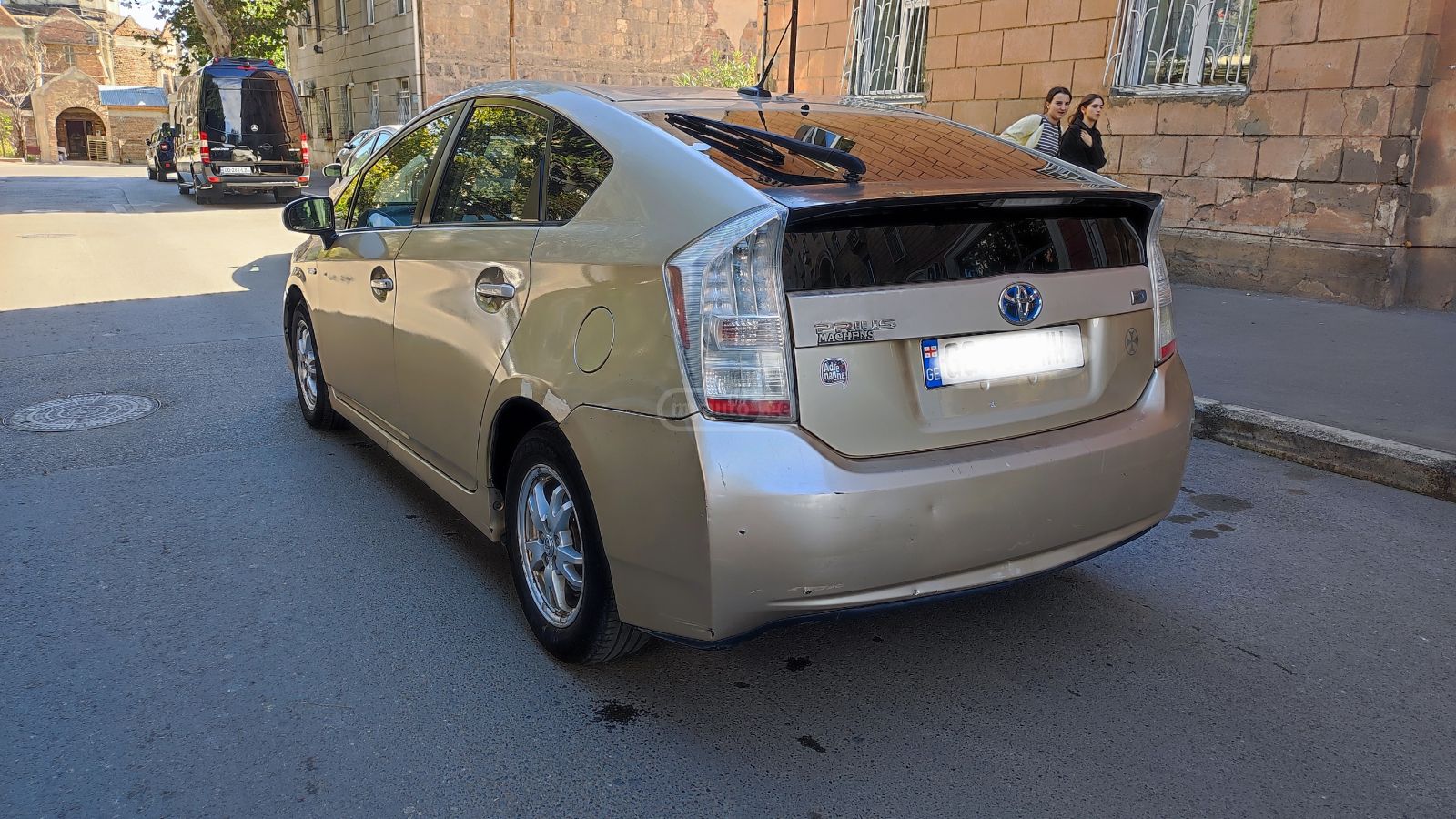 Toyota Prius 2010 — photo 2