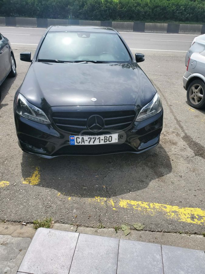 Mercedes-Benz E 350 2013 — photo 2