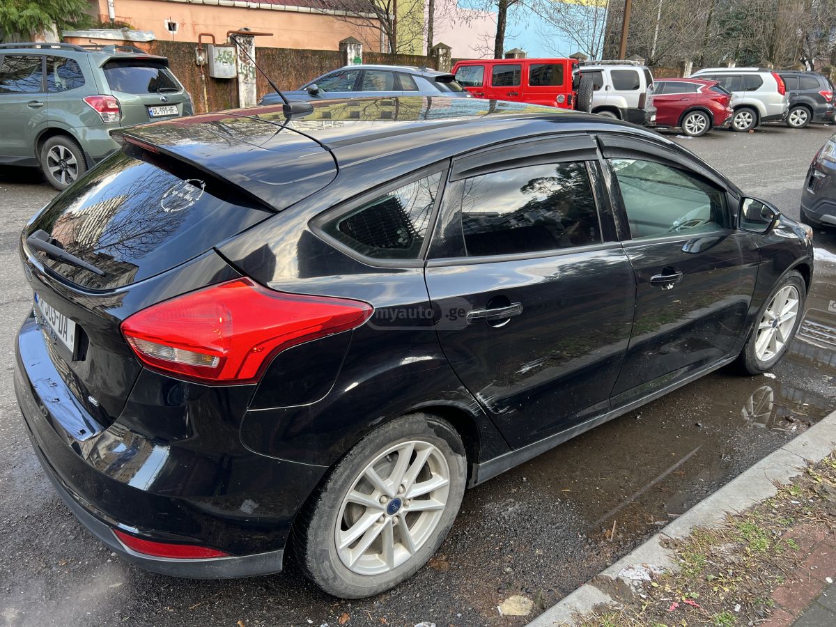 Ford Focus 2015 — photo 2