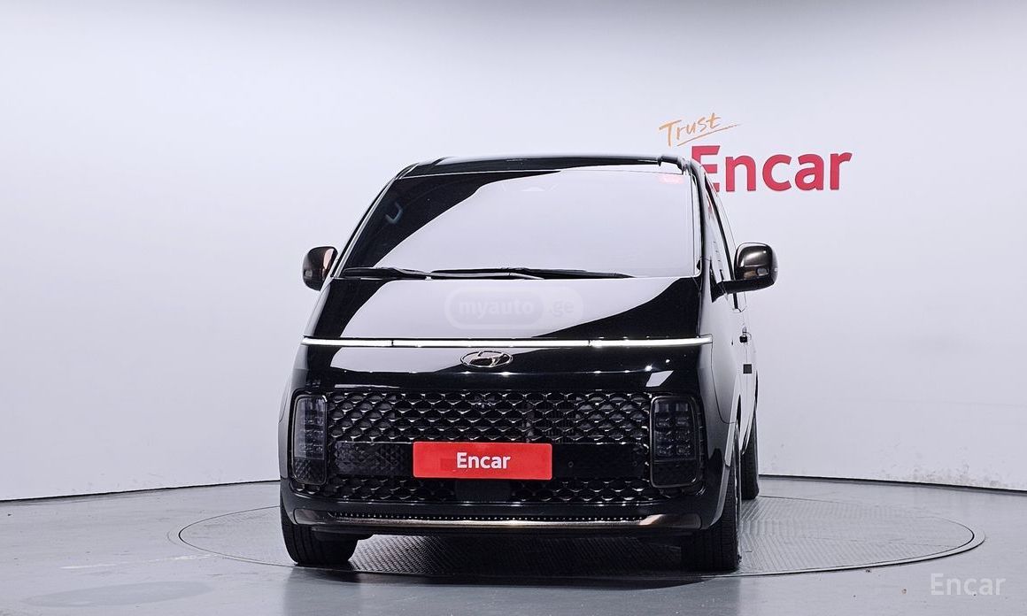 Hyundai Staria 2021 — photo 2