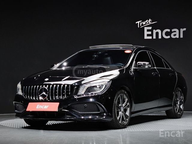 Mercedes-Benz CLA 200