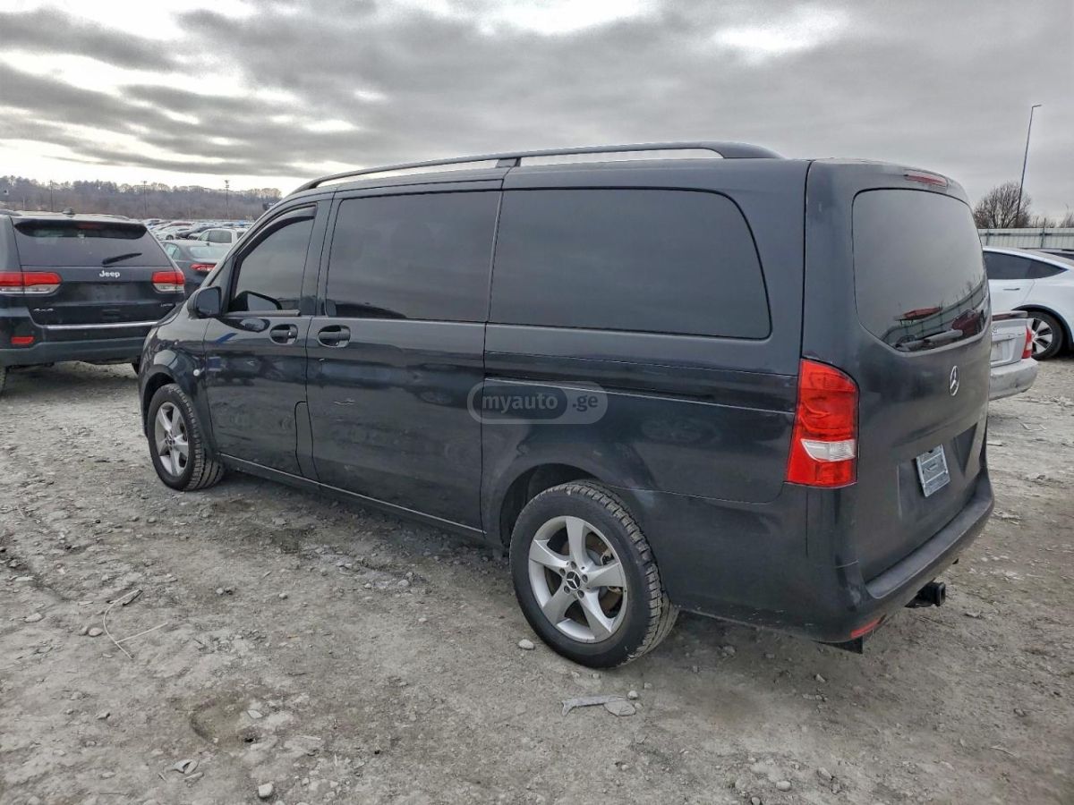 Mercedes-Benz Metris Passenger Van 2016 — photo 2