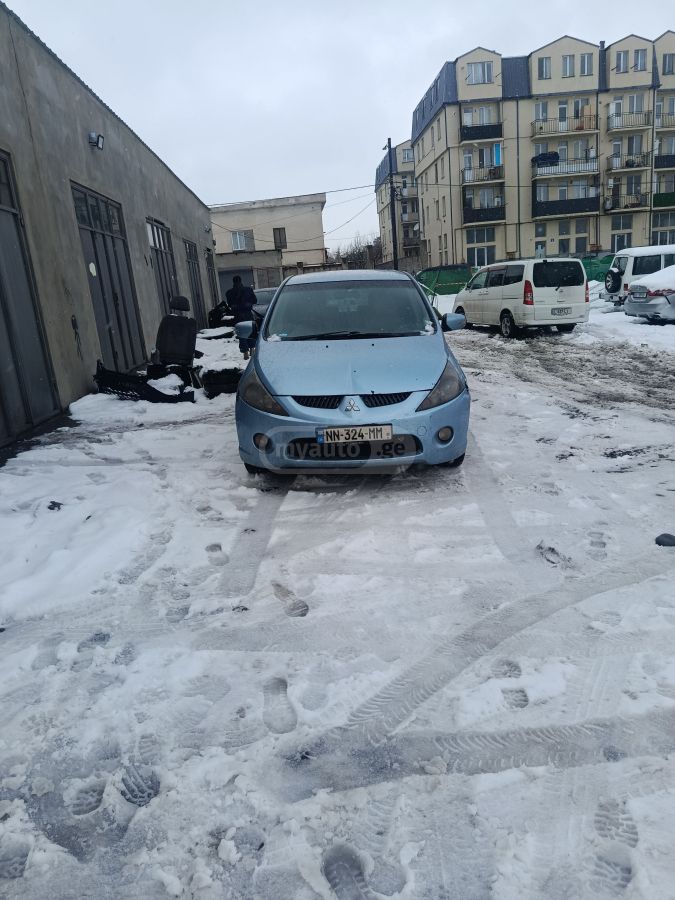 Mitsubishi Grandis