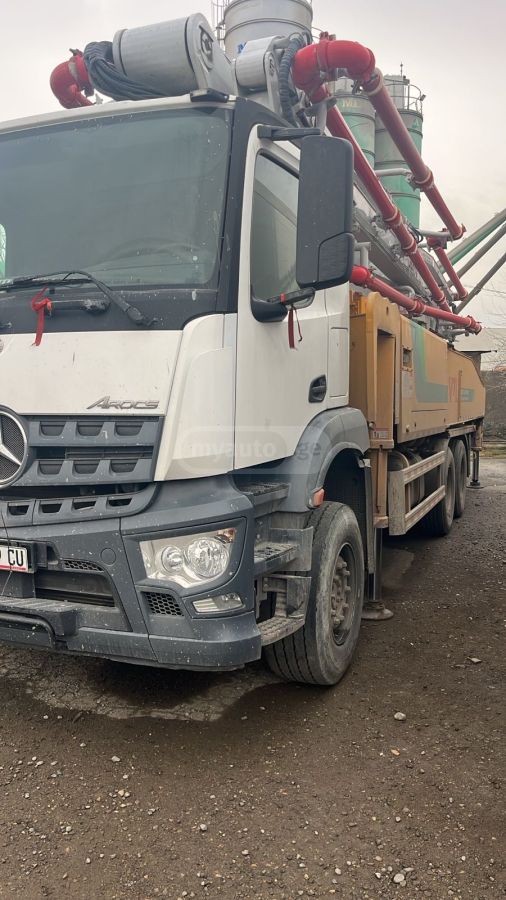Mercedes-Benz Arocs 2020 — photo 2