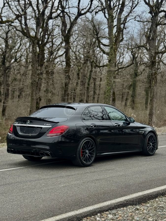 Mercedes-Benz C 63 AMG 2020 — photo 2