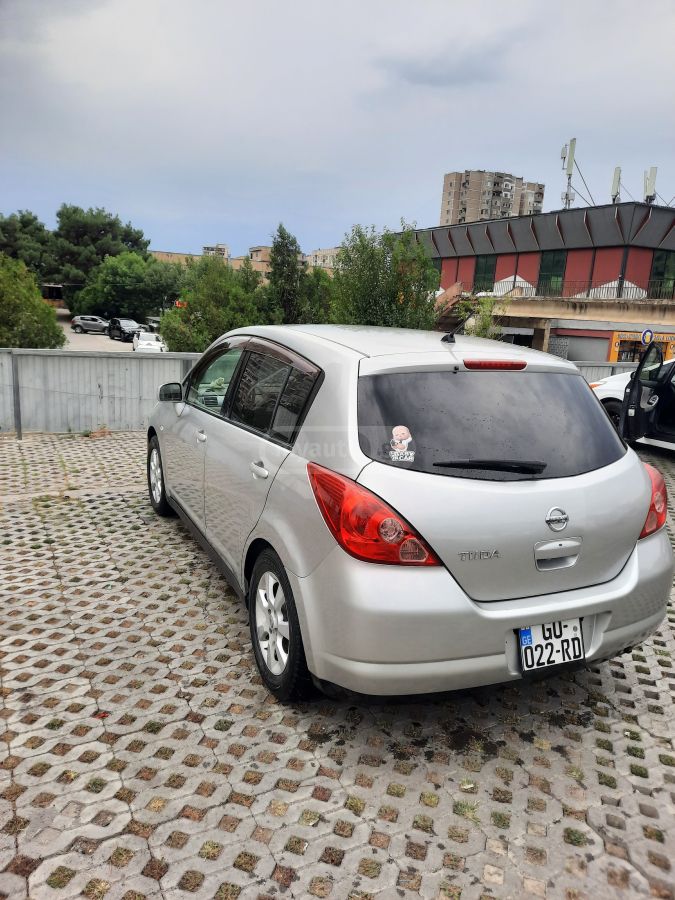 Nissan Tiida 2007 — photo 2