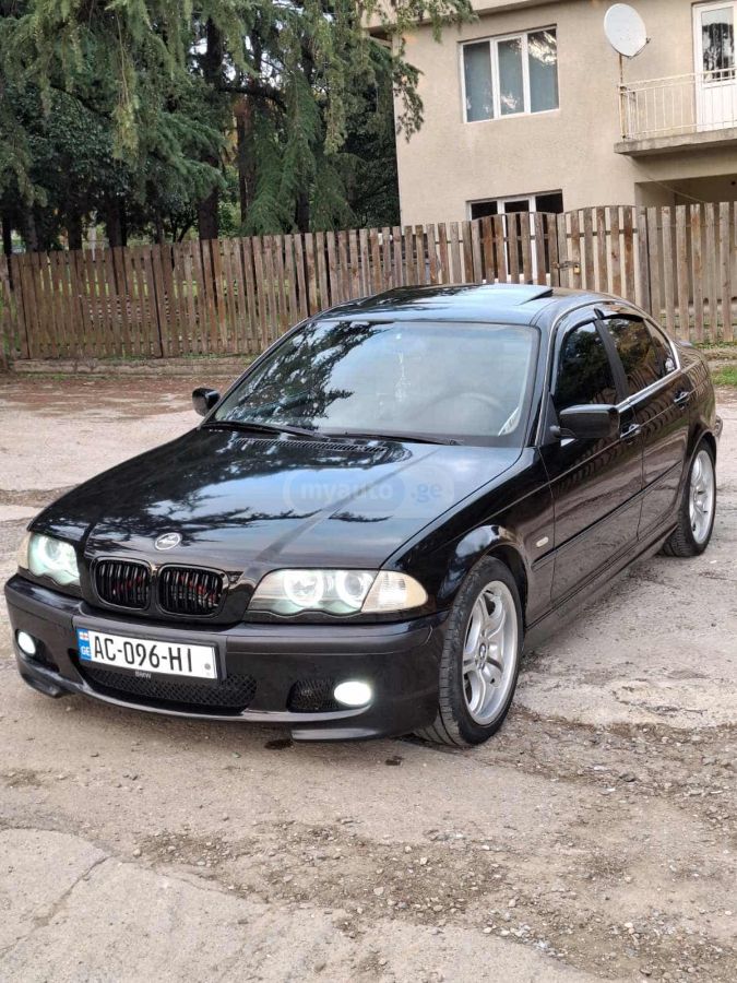 BMW 323 2000 — photo 2