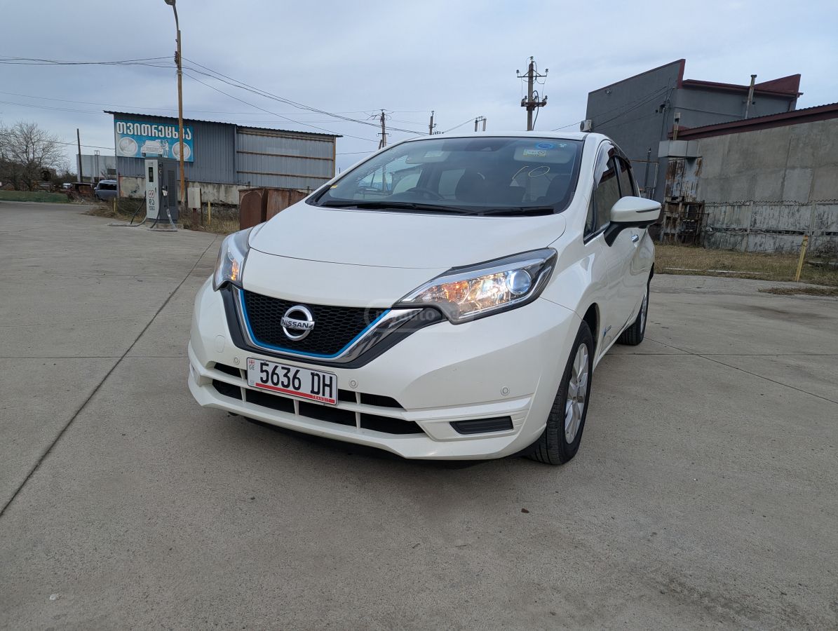 Nissan Note 2019 — photo 2