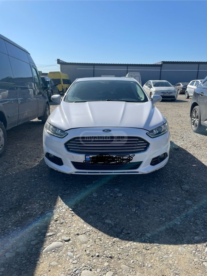 Ford Fusion 2013 — photo 2