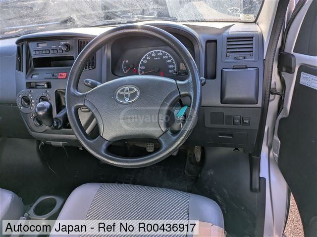 Toyota Toyoace 2016 — photo 2