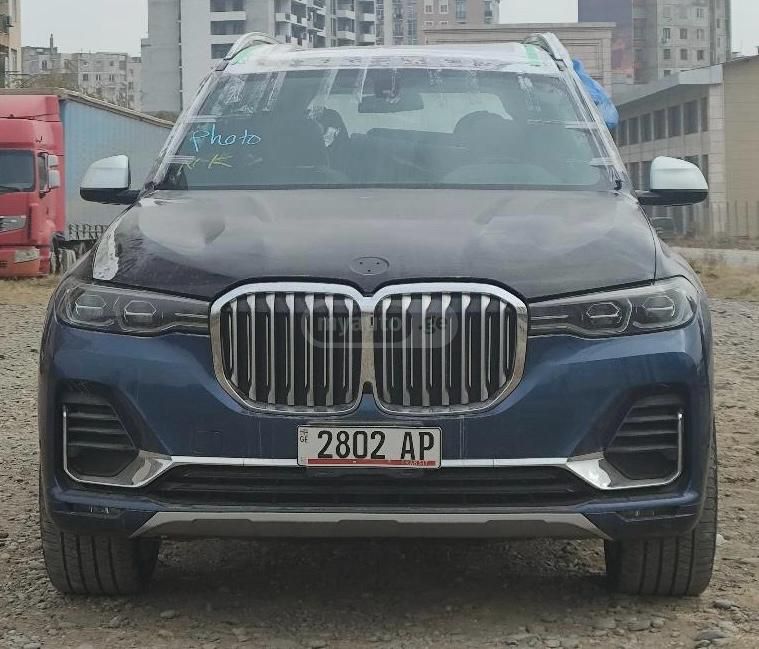 BMW X7