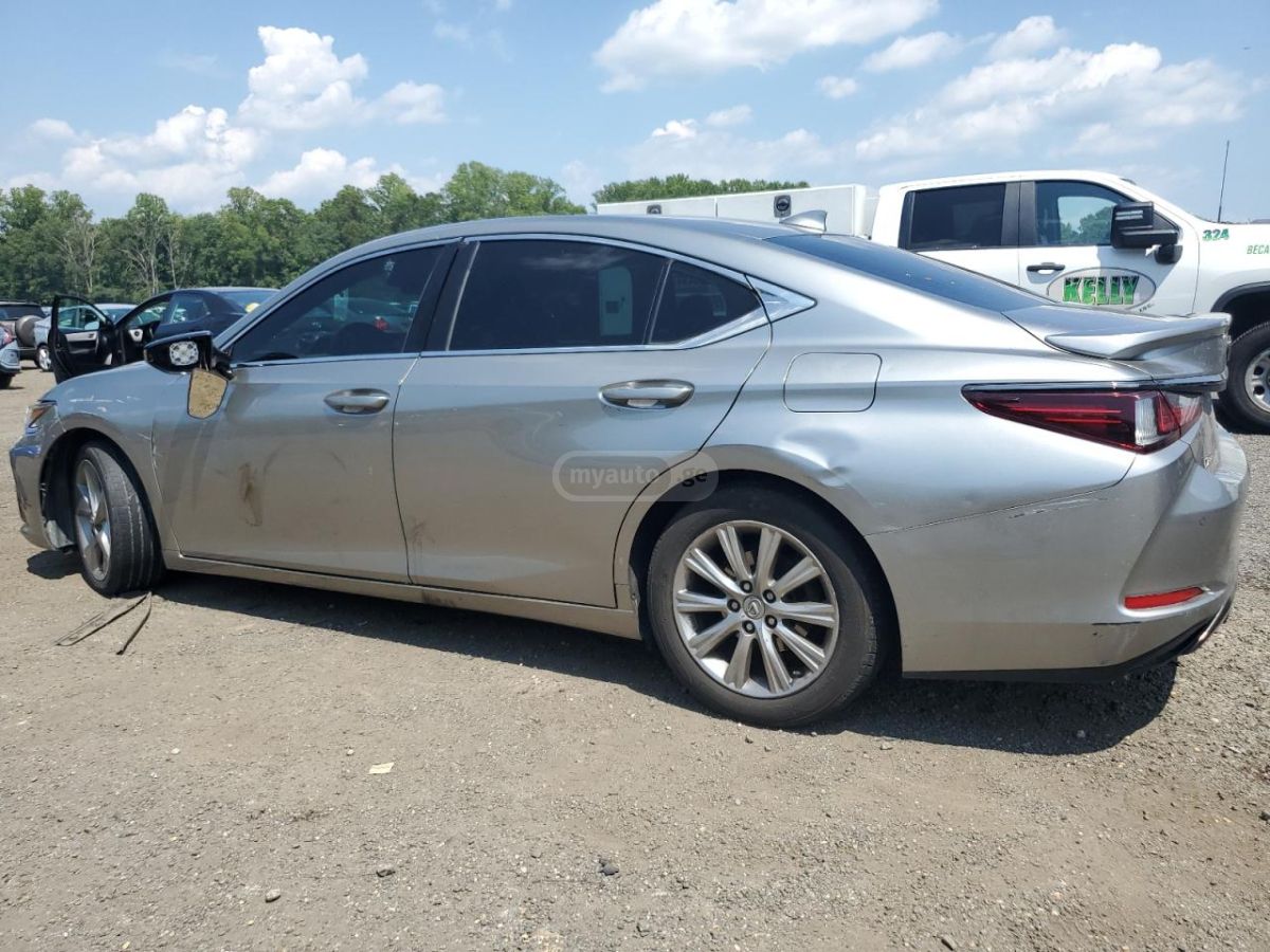 Lexus ES 350 2019 — photo 2
