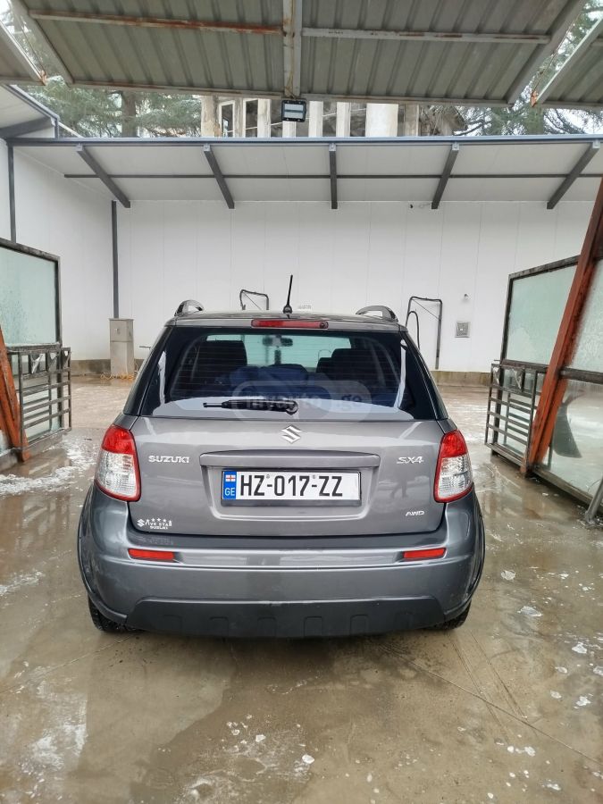 Suzuki SX4 2011 — photo 2
