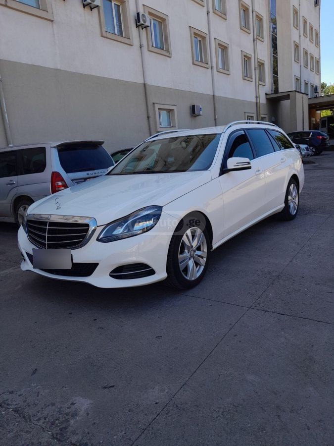 Mercedes-Benz E 250