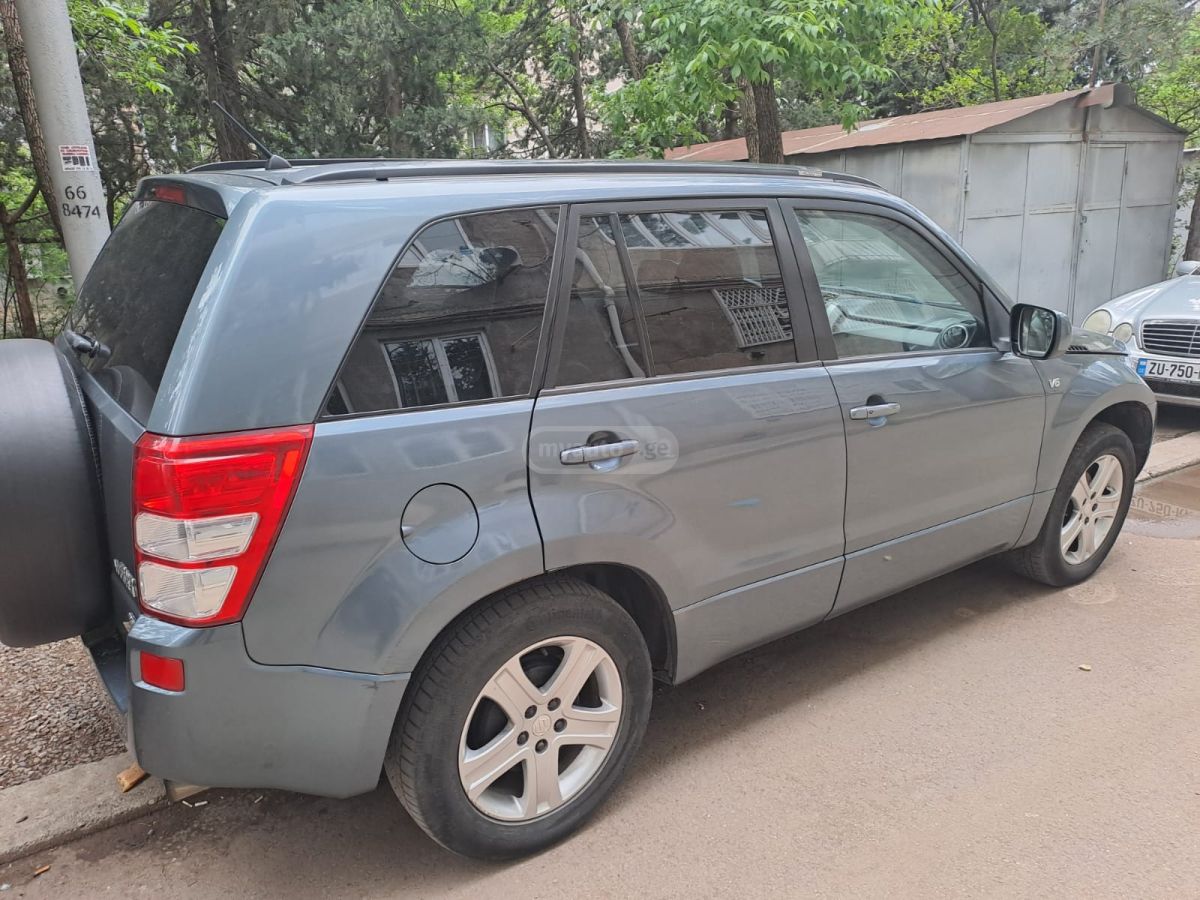 Suzuki Grand Vitara 2006 — photo 2