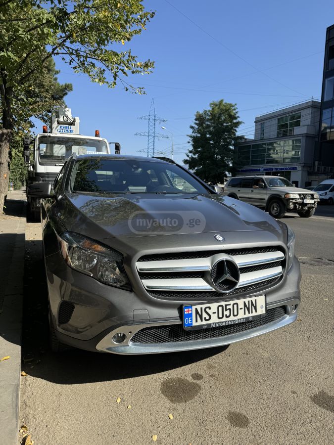 Mercedes-Benz GLA 250 2016 — photo 2