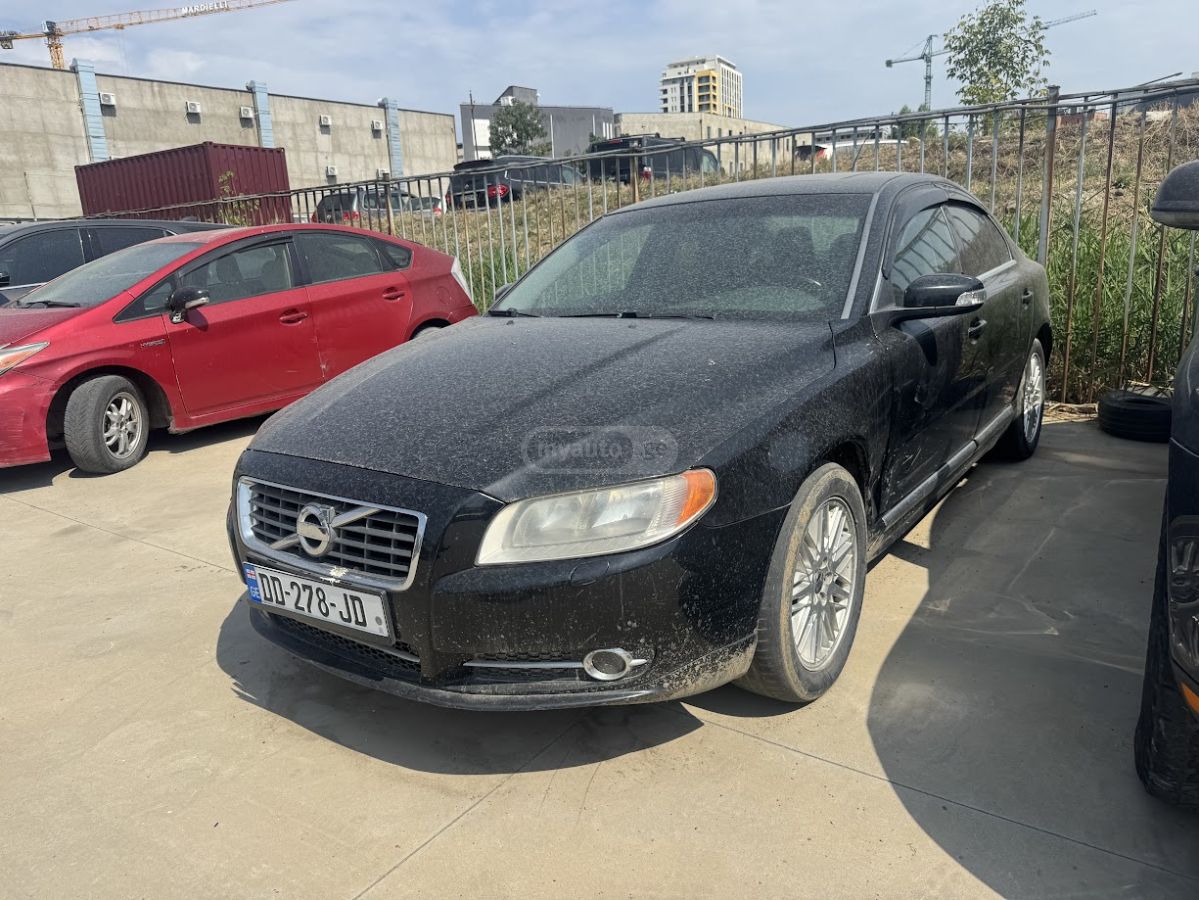 Volvo S80 2010 — photo 2