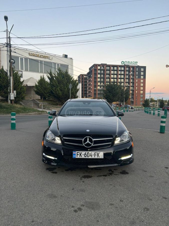 Mercedes-Benz C 350 2014 — photo 2