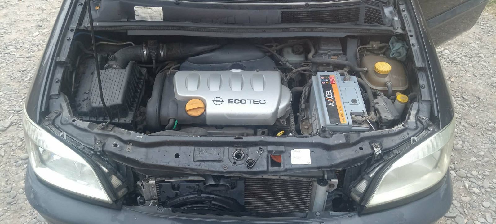 Opel Zafira 2000 — photo 2