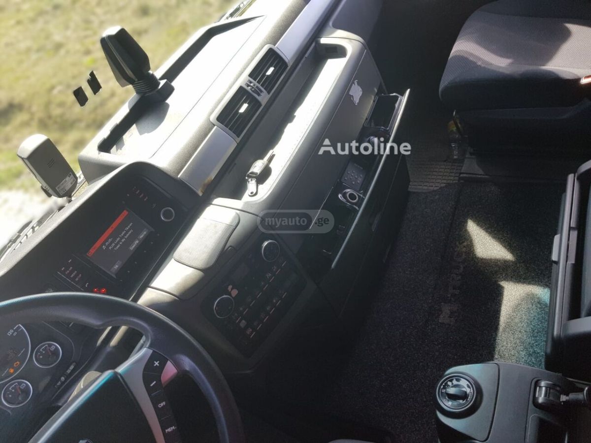 Isuzu TGX 2015 — photo 2