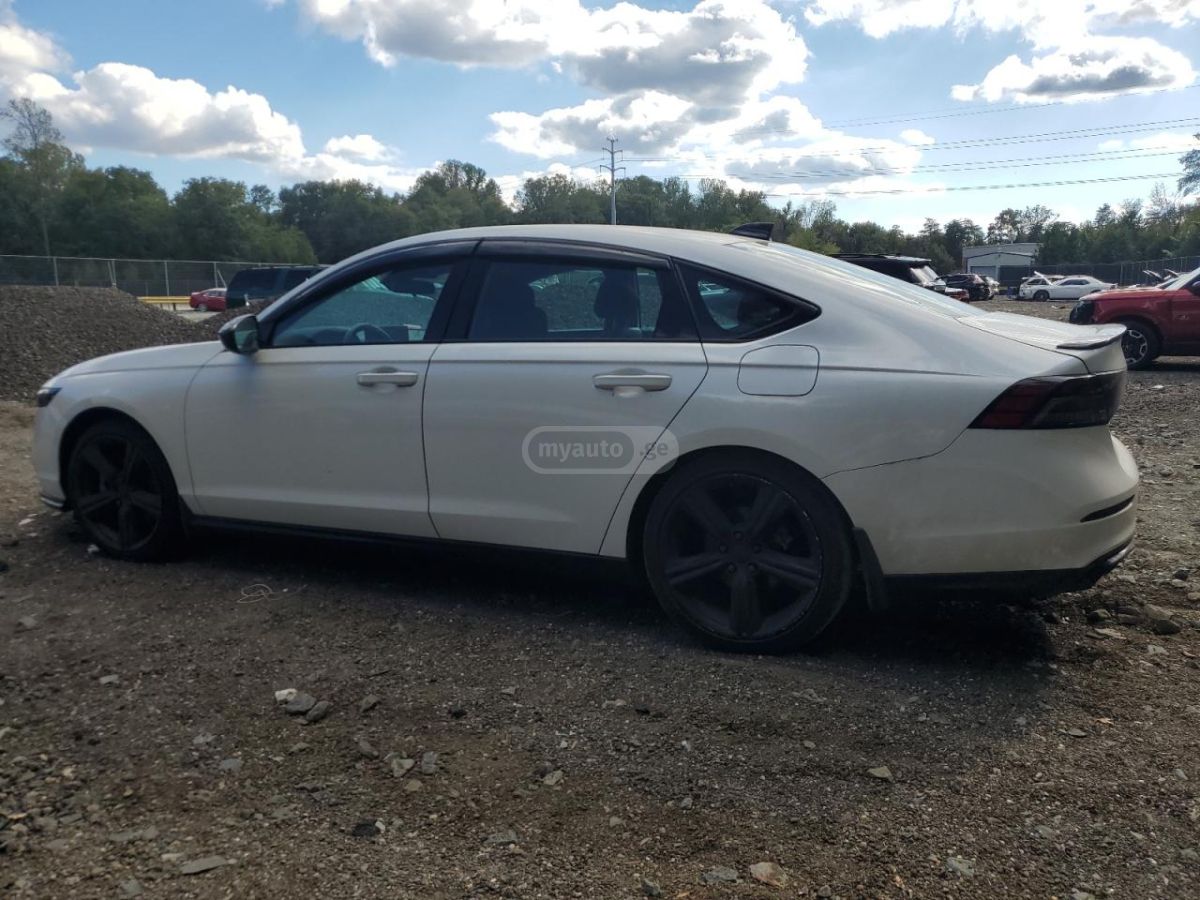 Honda Accord 2023 — photo 2