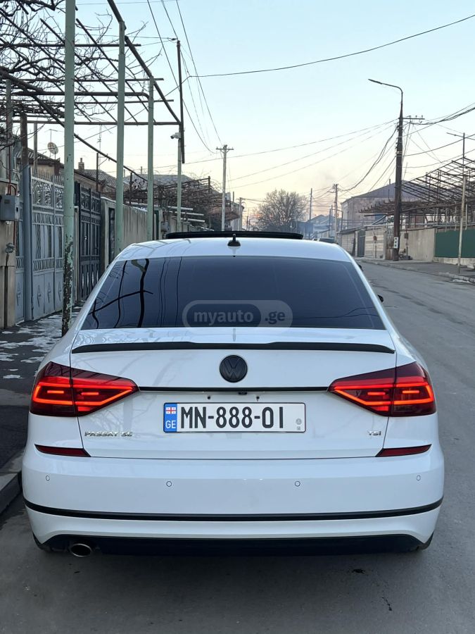 Volkswagen Passat 2017 — photo 2