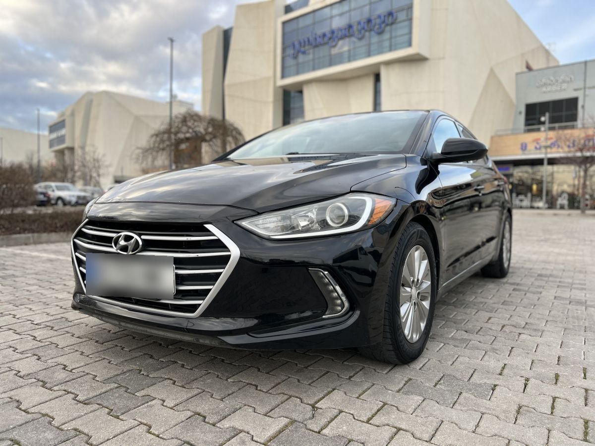 Hyundai Elantra 2016 — photo 2