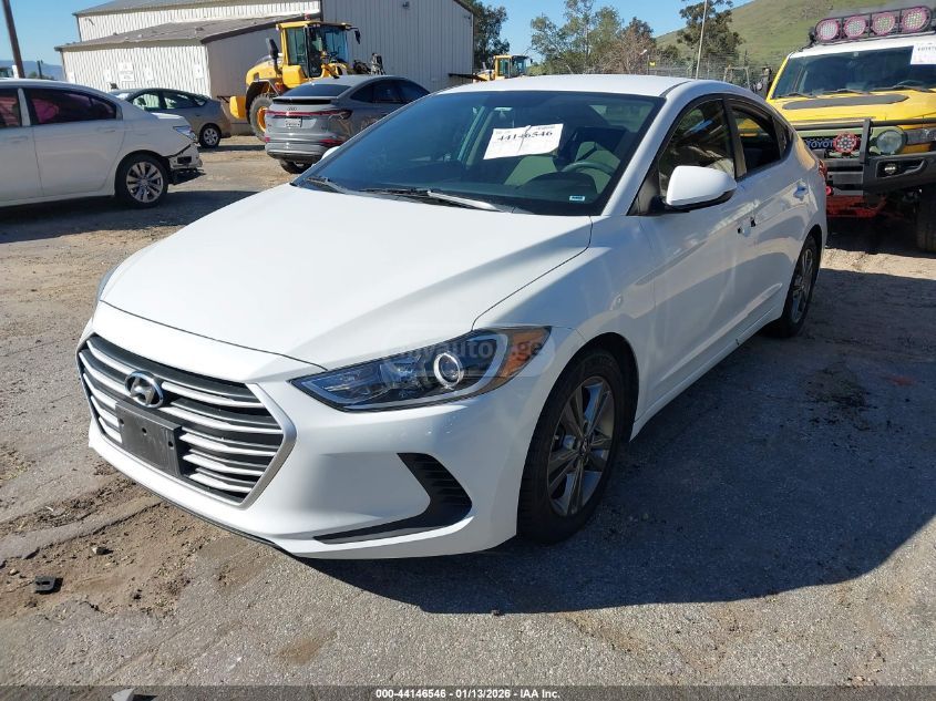 Hyundai Elantra 2018 — photo 2