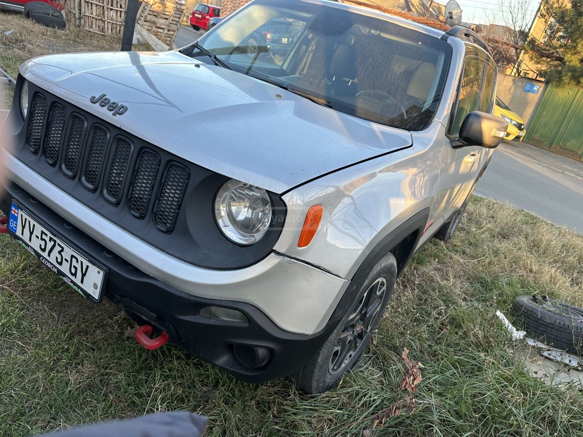 Jeep Renegade 2016 — photo 2