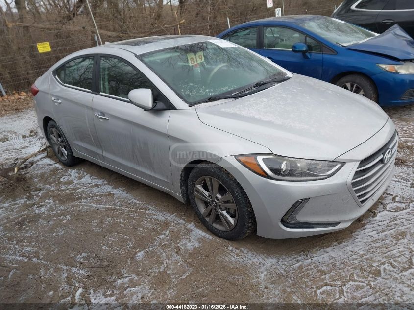 Hyundai Elantra 2018 — photo 2