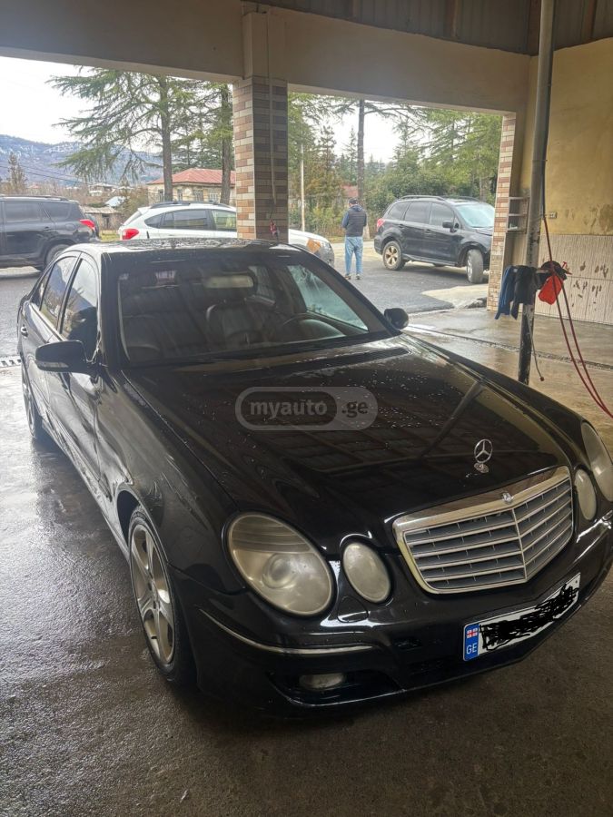 Mercedes-Benz E 280