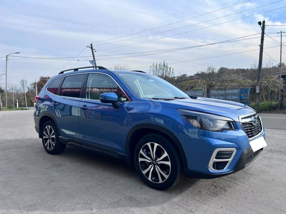 Subaru Forester 2019 — photo 2