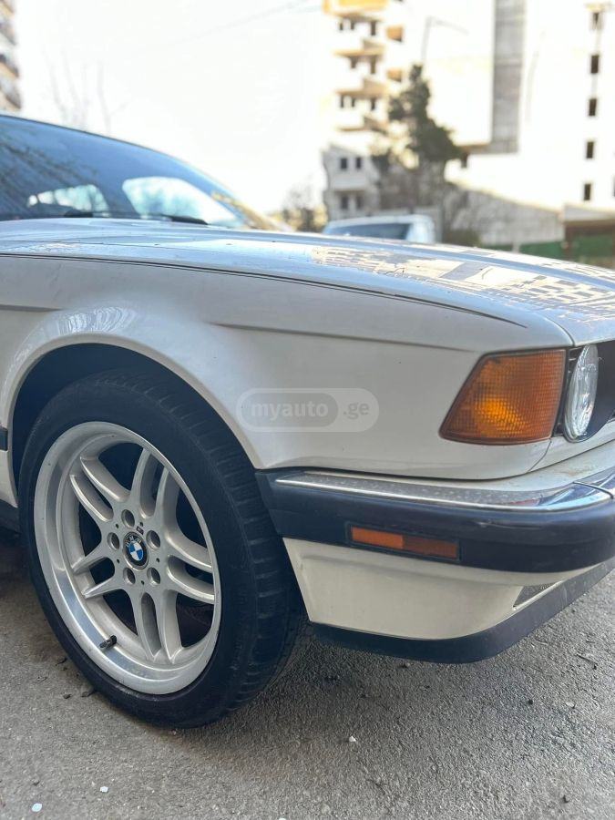 BMW 750