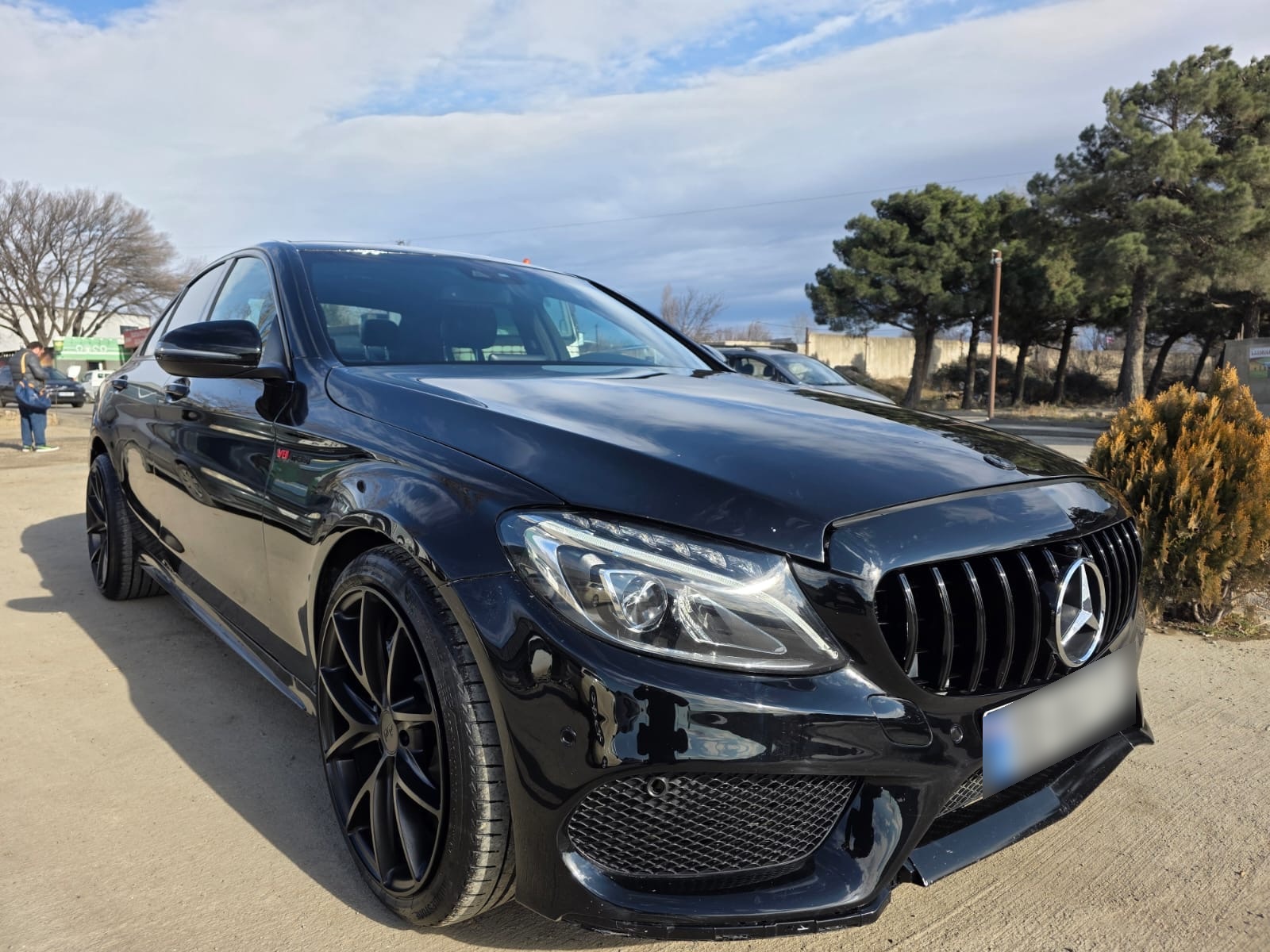 Mercedes-Benz C 300 2017 — photo 2