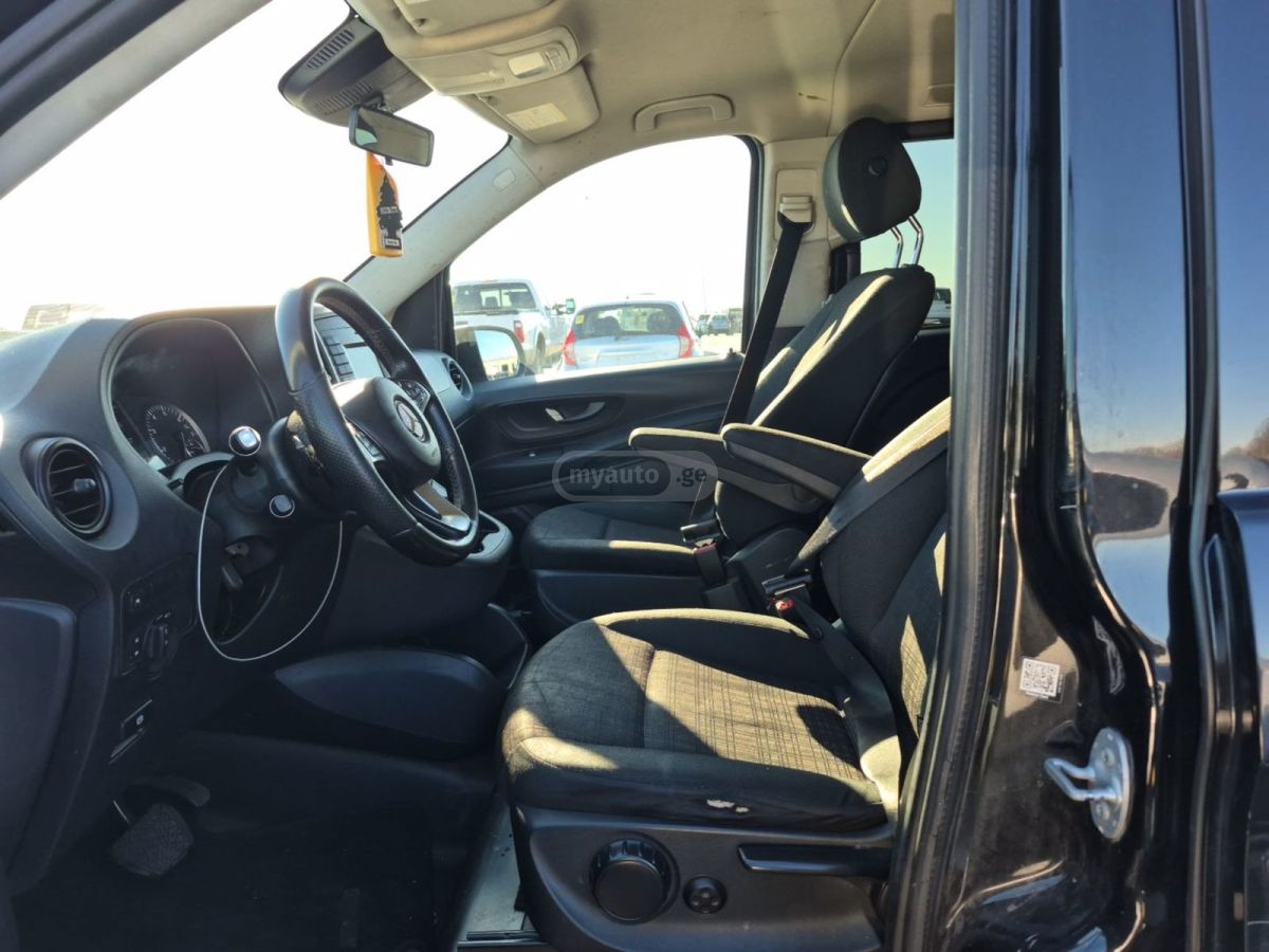 Mercedes-Benz Metris Passenger Van 2019 — photo 2