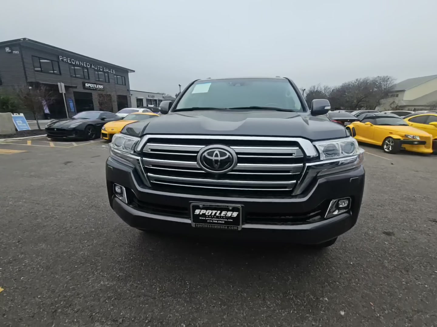 Toyota Land Cruiser 2019 — photo 2