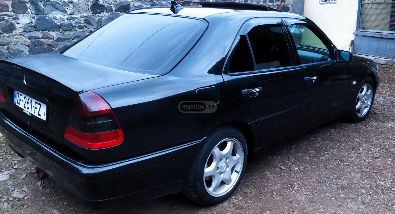 Mercedes-Benz C 240 1999 — photo 2